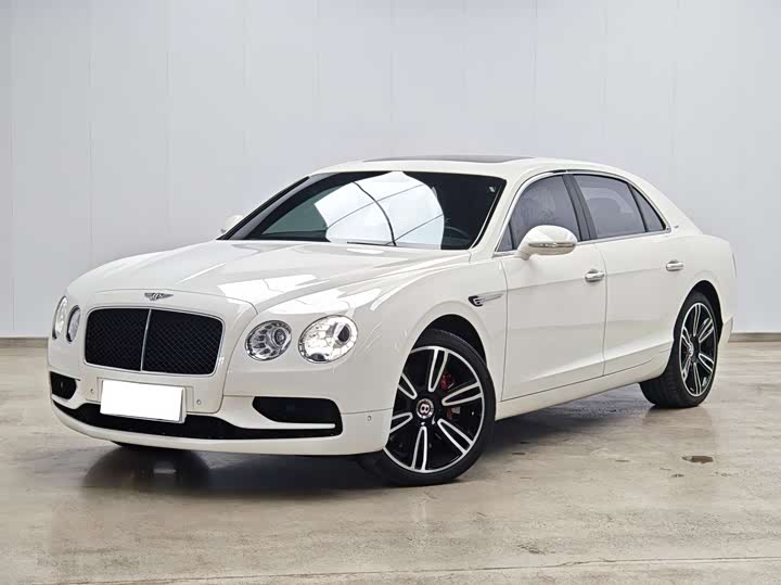 Bentley Flying Spur — фото 1