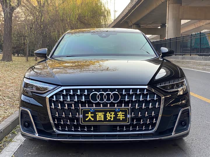 Audi A8 2024 A 8 L 50 TFSI quattro — фото 2