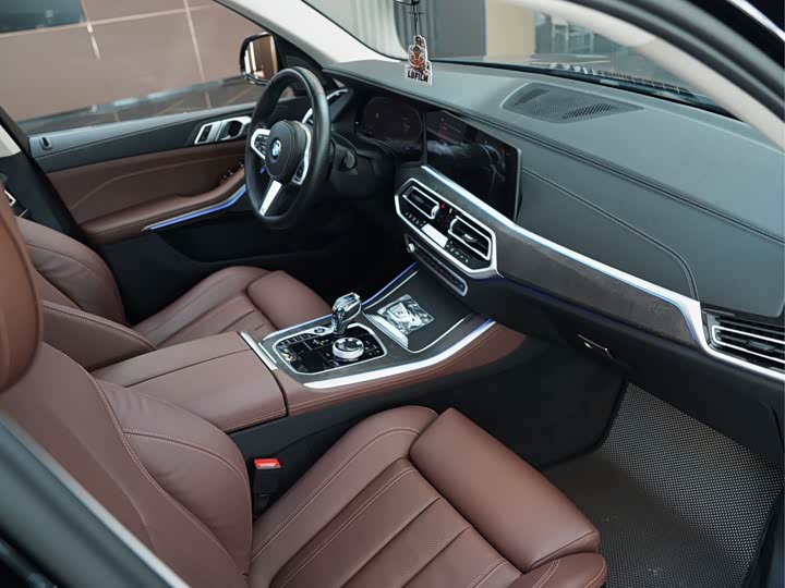 BMW X5 2021 x Drive 40i M — фото 14