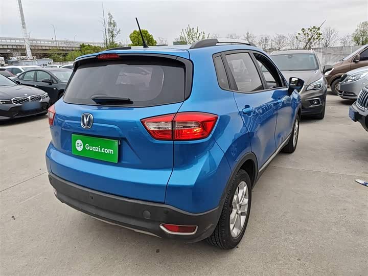 Changan CS15 2016 1.5 L AT — фото 5