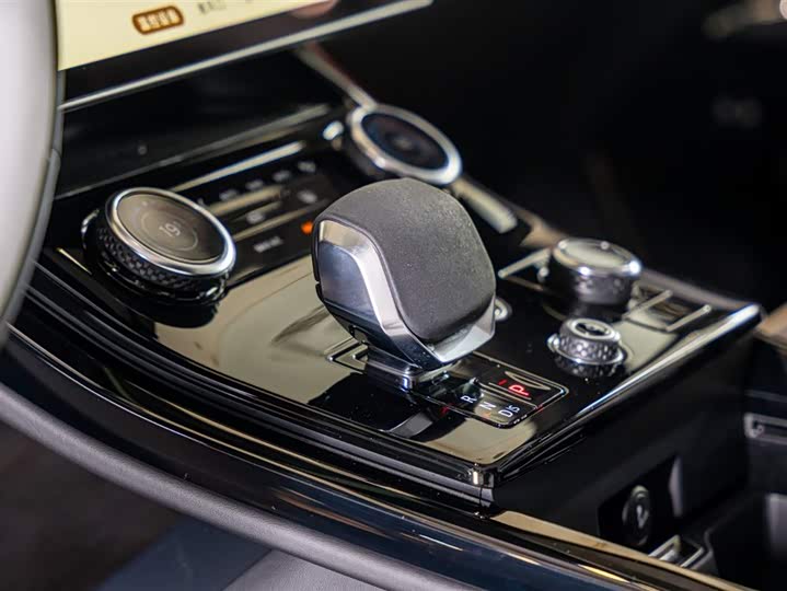 Land Rover Range Rover Sport — фото 13