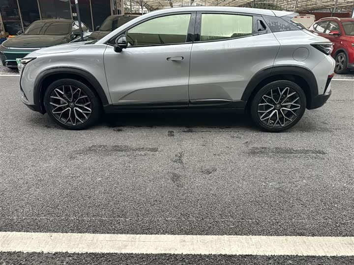 Changan UNI-T 2022 1.5 T Flagship — фото 3