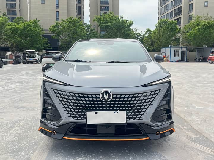 Changan UNI-T 2023 1.5 T Premium — фото 2