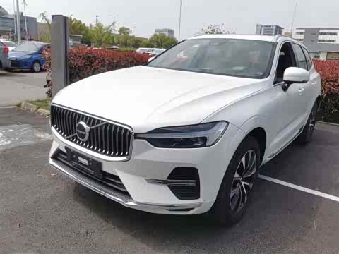 Volvo XC60 2025 B 5 4 WD — фото 26
