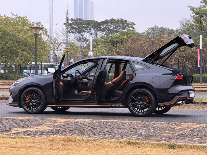 Changan UNI-V 2025 2.0 T — фото 26