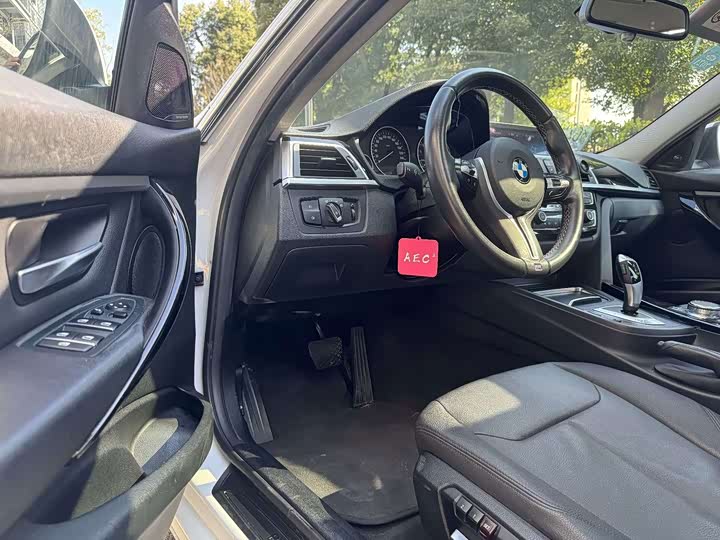 BMW 3 Series 320Li стиль — фото 6