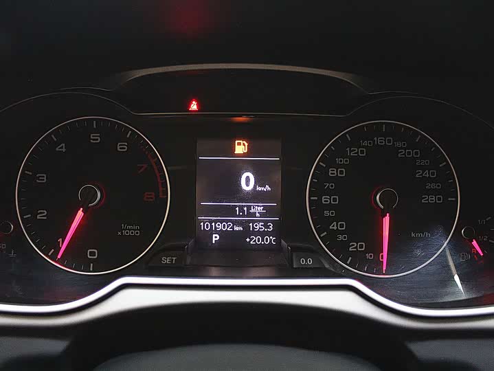 Audi A4L 2015 45 TFSI quattro Sport — фото 11