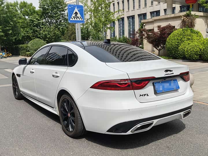 Jaguar XFL 2021 XFL 2.0 T P 250 4 WD — фото 2