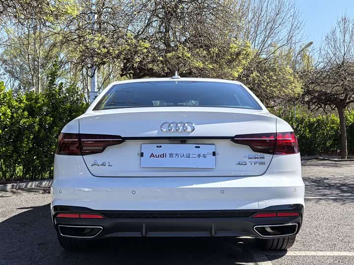 Audi A4L 2025 200 40 TFSI — фото 12