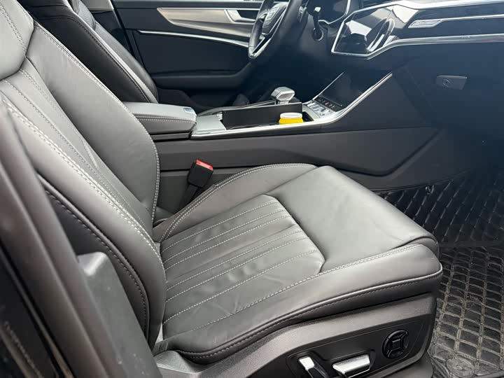 Audi A6L 2023 45 TFSI — фото 6