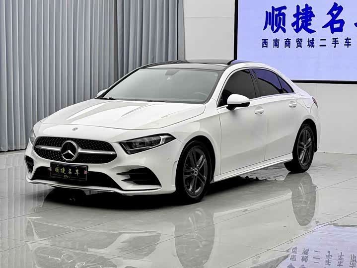 Mercedes-Benz A-Class 2019 A 180 L — фото 6
