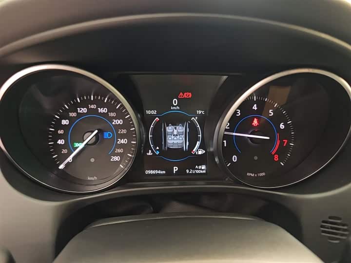 Jaguar XEL 2019 2.0 T 200 PS — фото 12