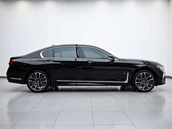 BMW 7-Series 2019 740 Li x Drive M — фото 6