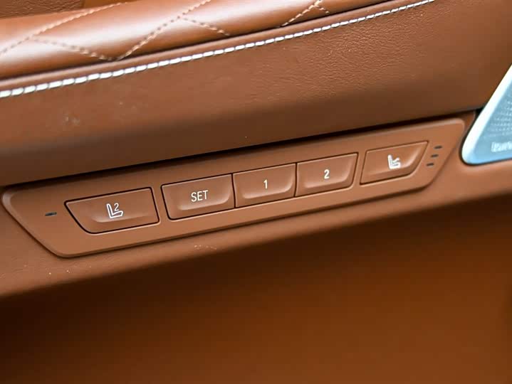 BMW 7-Series 2019 740 Li x Drive M — фото 24