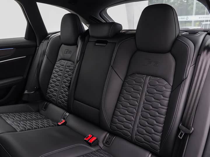 Audi RS6 2022 RS 6 4.0 T Avant — фото 10