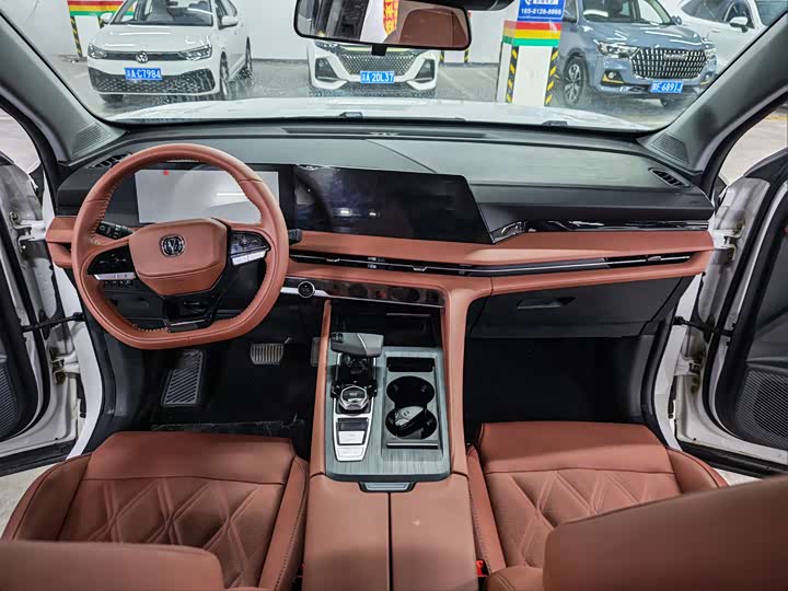 Changan CS75 PLUS 2023 2.0 T ATPremium — фото 13