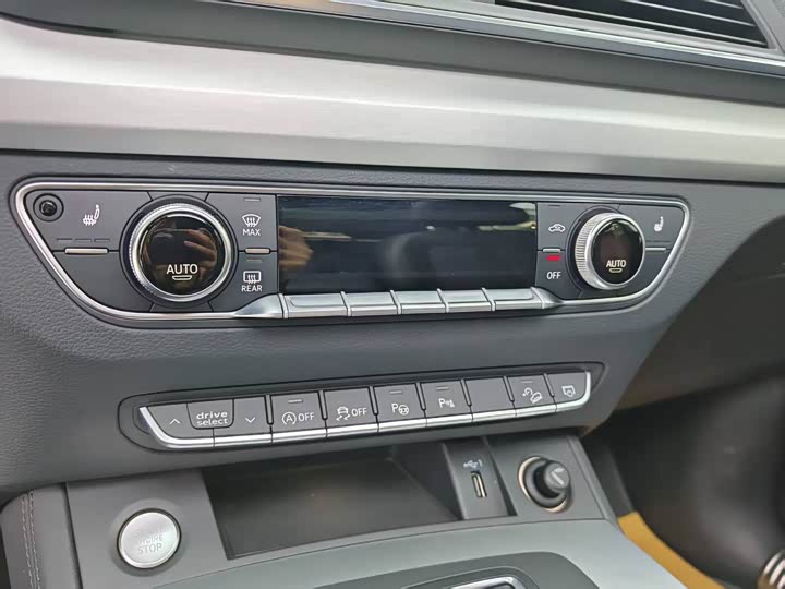 Audi Q5L 2020 45 TFSI Sport — фото 21