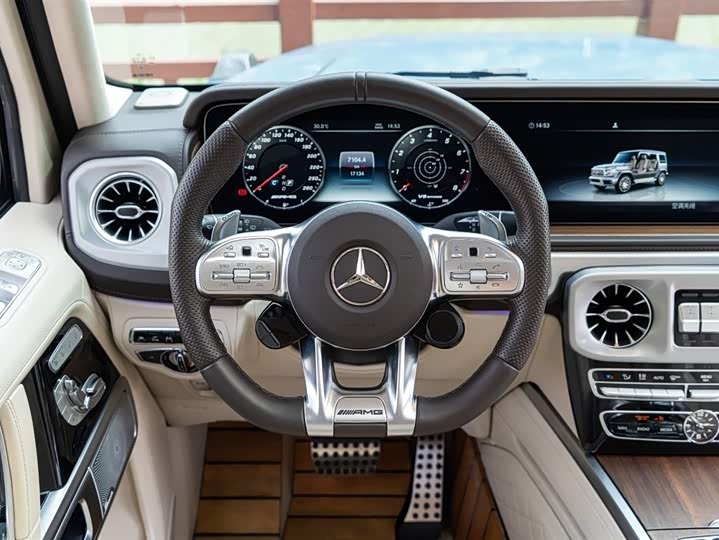 Mercedes-Benz G-Class 2023 AMG G 63 — фото 15