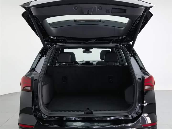 Chevrolet Equinox — фото 16
