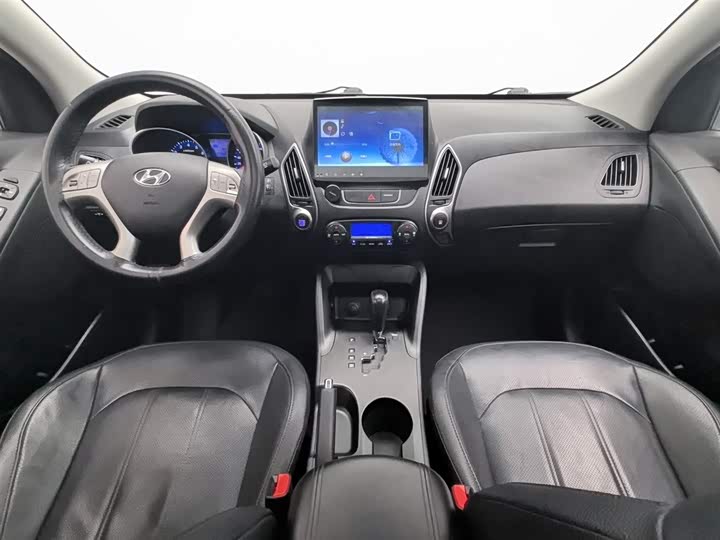 BAIC Hyundaiix 2015 2.0 L AT 2 WD V — фото 5
