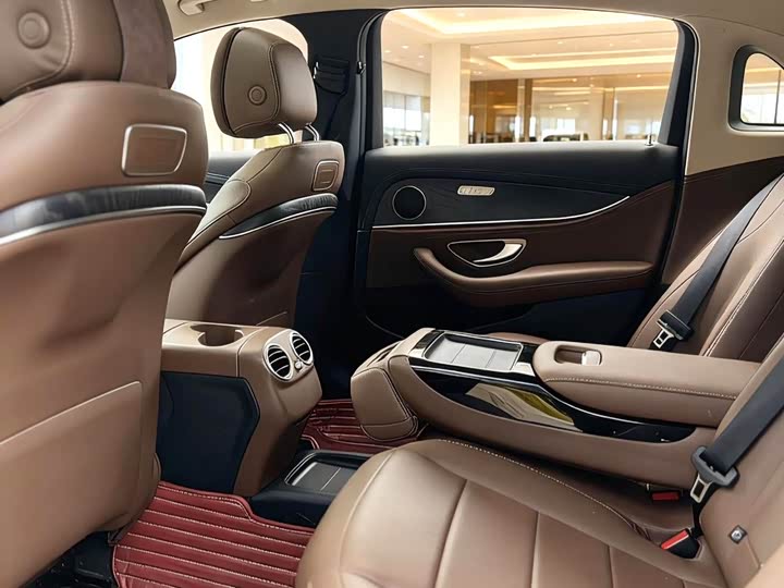 Mercedes-Benz E-Class 2016 E 300 L — фото 7