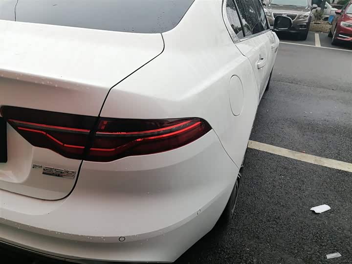 Jaguar XEL 2020 2.0 T 250 PS SE — фото 24