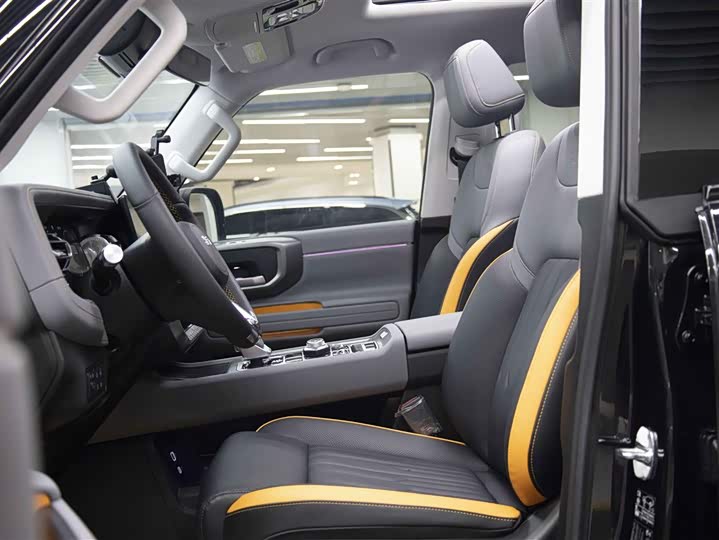 BAIC BJ40 2024 2.0 T — фото 19