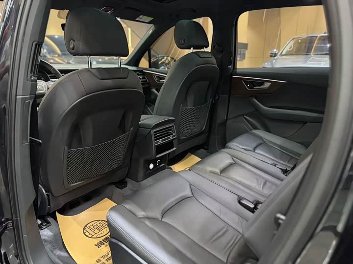 Audi Q7 2020 55 TFSI quattro — фото 8