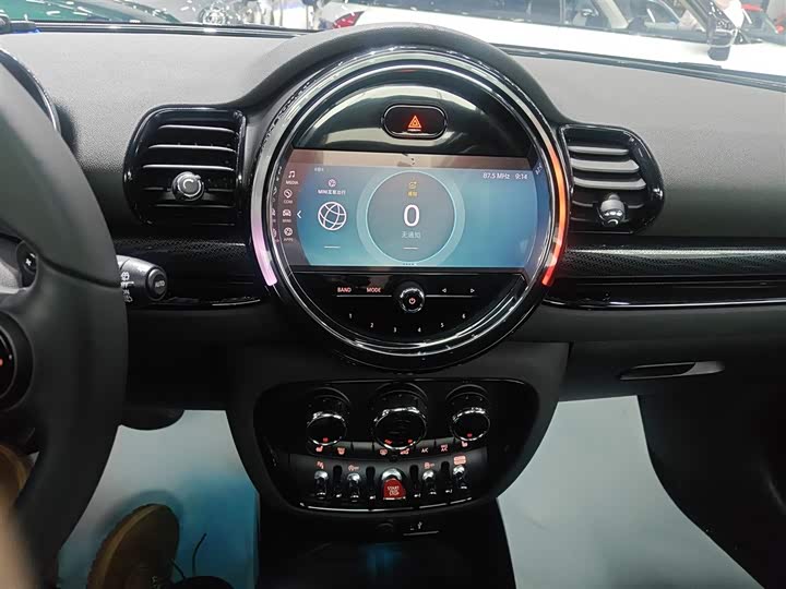 MINI Clubman — фото 13