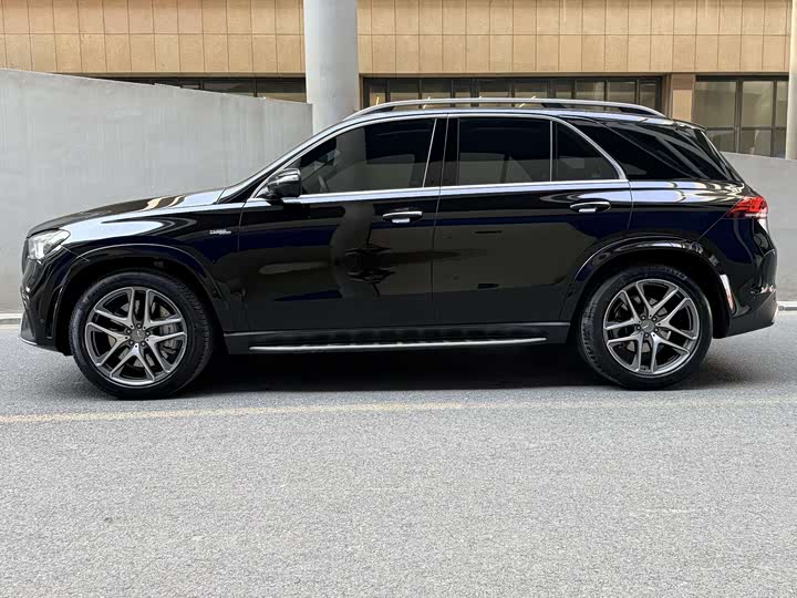 Mercedes-Benz GLE 2023 AMG GLE 53 4 MATIC+ — фото 3