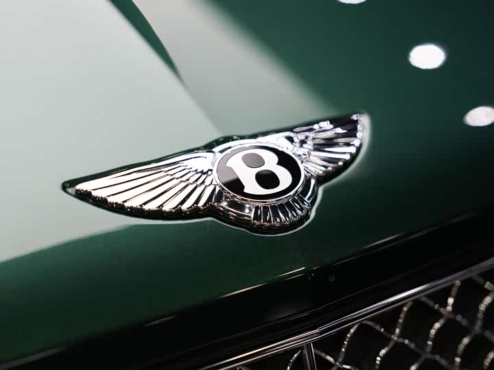 Bentley Bentayga — фото 7