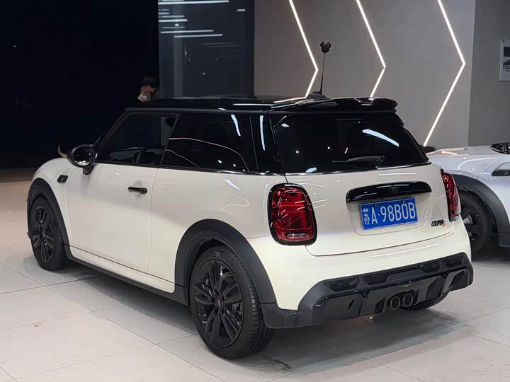 MINI Hatch — фото 14