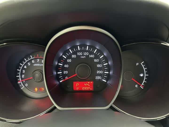 Trumpchi GA3S 2014 1.6 L MT — фото 4