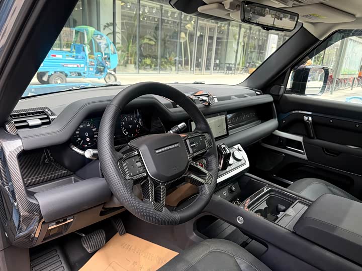 Land Rover Defender — фото 12