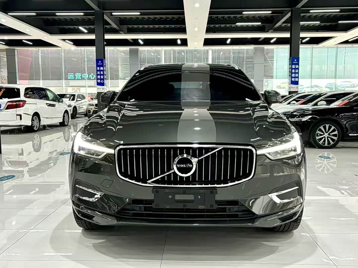 Volvo XC60 2021 T 5 4 WD — фото 2