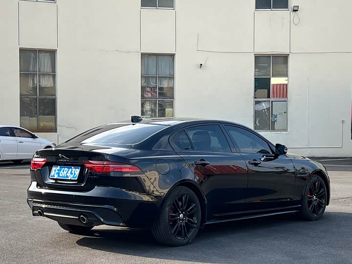 Jaguar XEL 2024 2.0 T 250 PS R-DYNAMIC S — фото 4