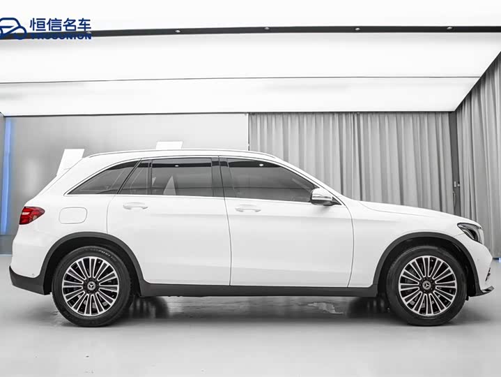 Mercedes-Benz GLC 2019 GLC 260 4 MATIC — фото 4