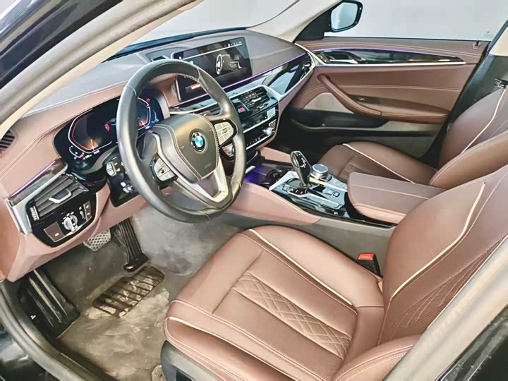 BMW 5-Series 2022 525 Li — фото 9