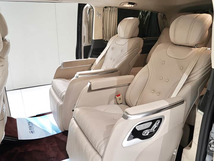 Mercedes-Benz V-Class 2018 V 260 L VI — фото 5
