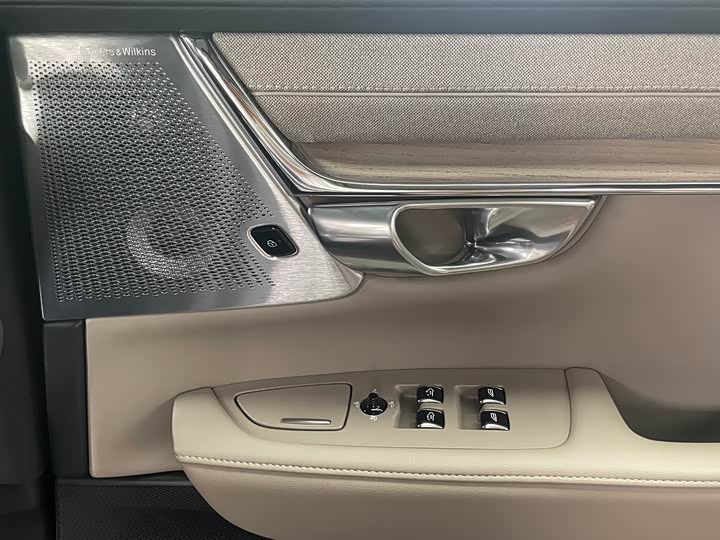 Volvo S90 Hybrid 2026 Hybrid 4 WD — фото 15