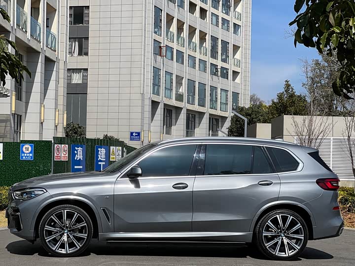 BMW X5 2022 x Drive 30 Li M — фото 4