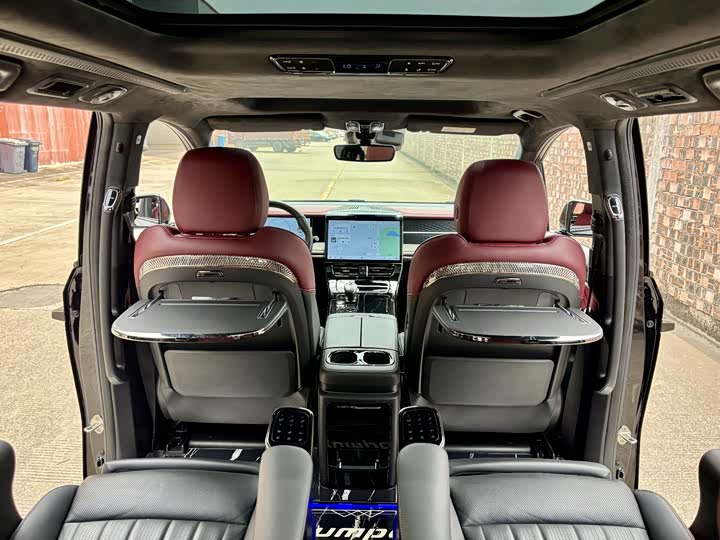 Trumpchi M8 2023 400 T — фото 13