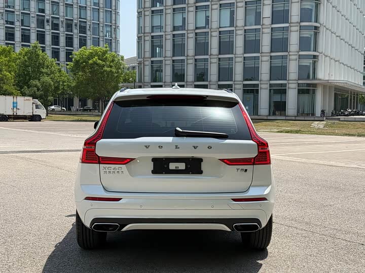 Volvo XC60 2021 T 5 4 WD — фото 8