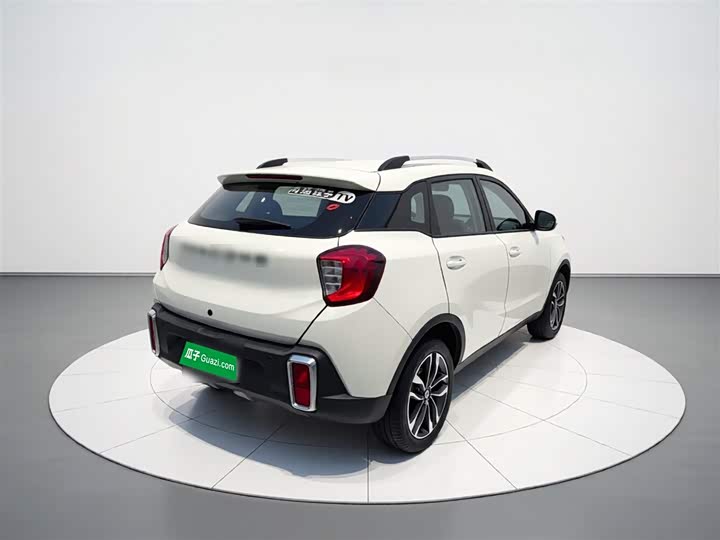 BAIC Changhe Q35 2016 1.5 L MT — фото 7