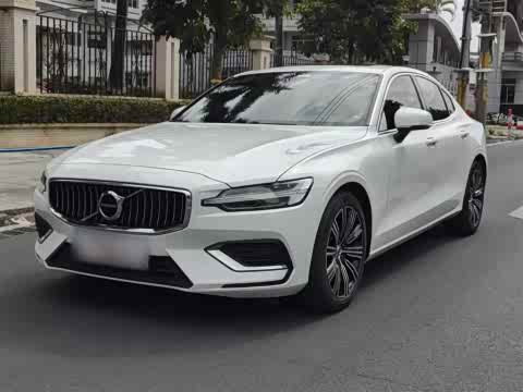 Volvo S60 2022 B 4 — фото 26