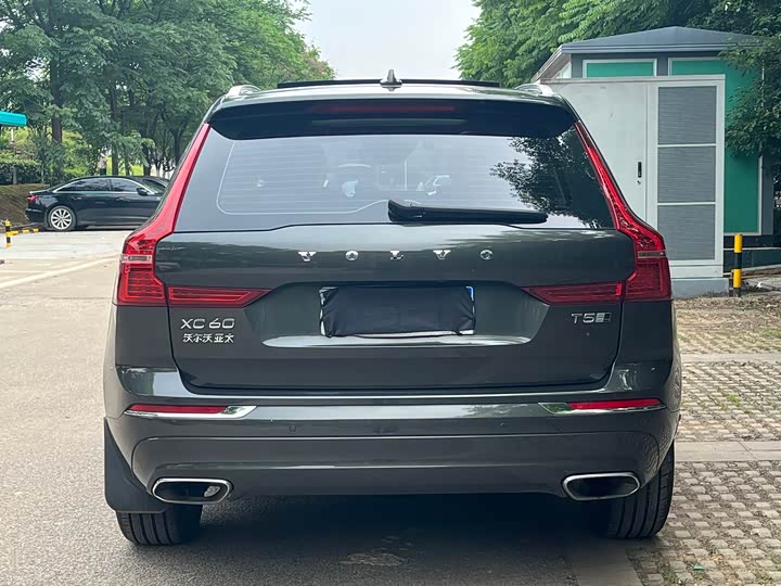 Volvo XC60 2019 T 5 4 WD VI — фото 6