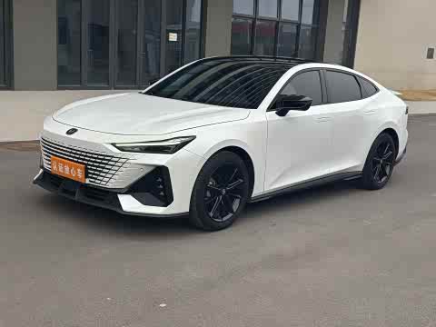 Changan UNI-V 2022 1.5 T Premium — фото 27
