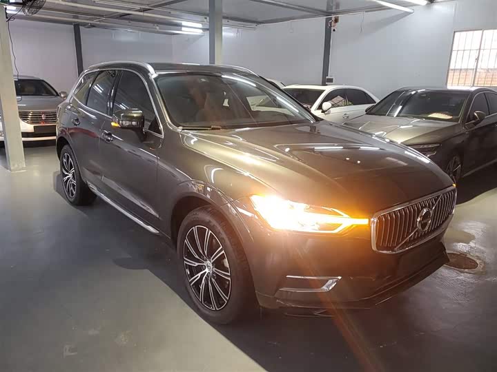 Volvo XC60 2020 T 5 4 WD — фото 4