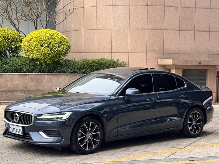 Volvo S60 2021 T 4