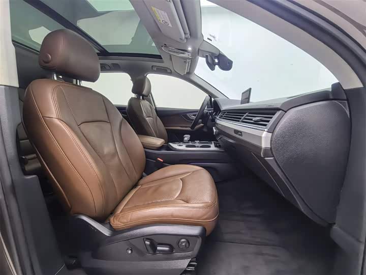 Audi Q7 2018 40 TFSI Comfort — фото 26
